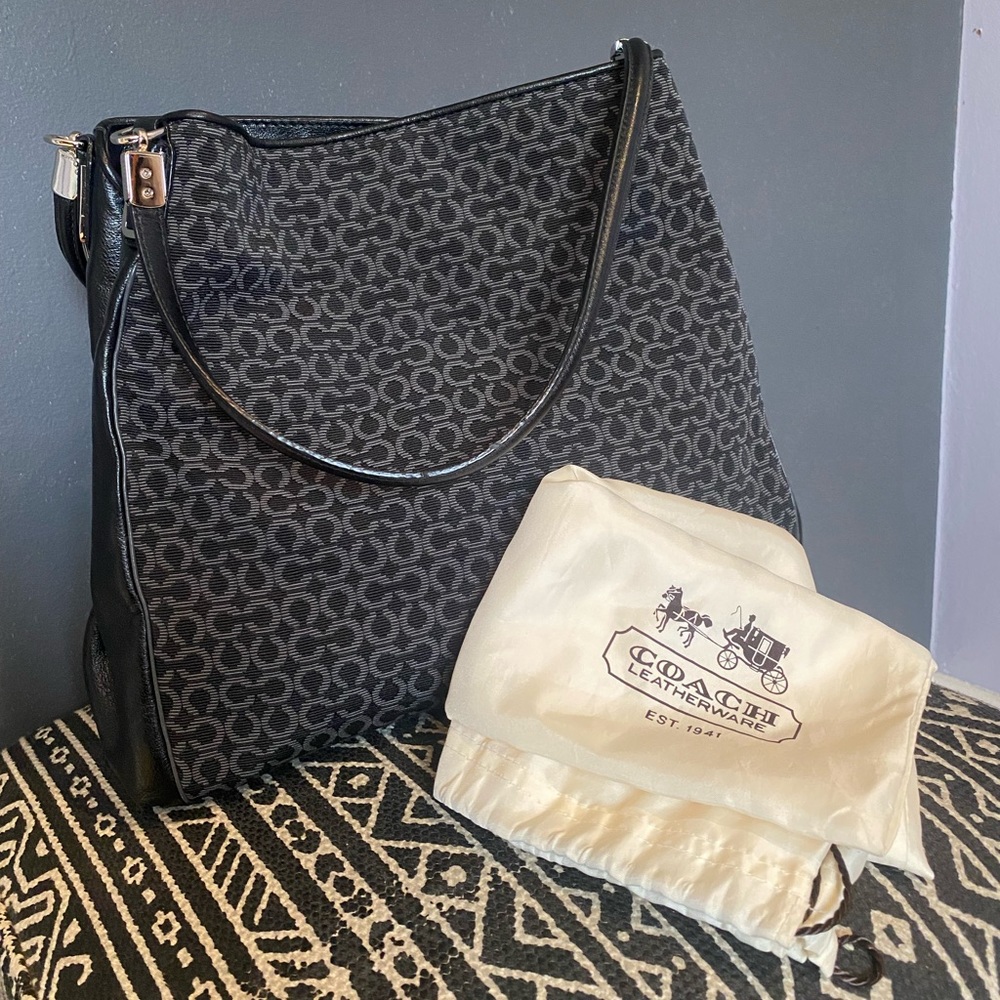 Coach Bag - Picture 3 of 12